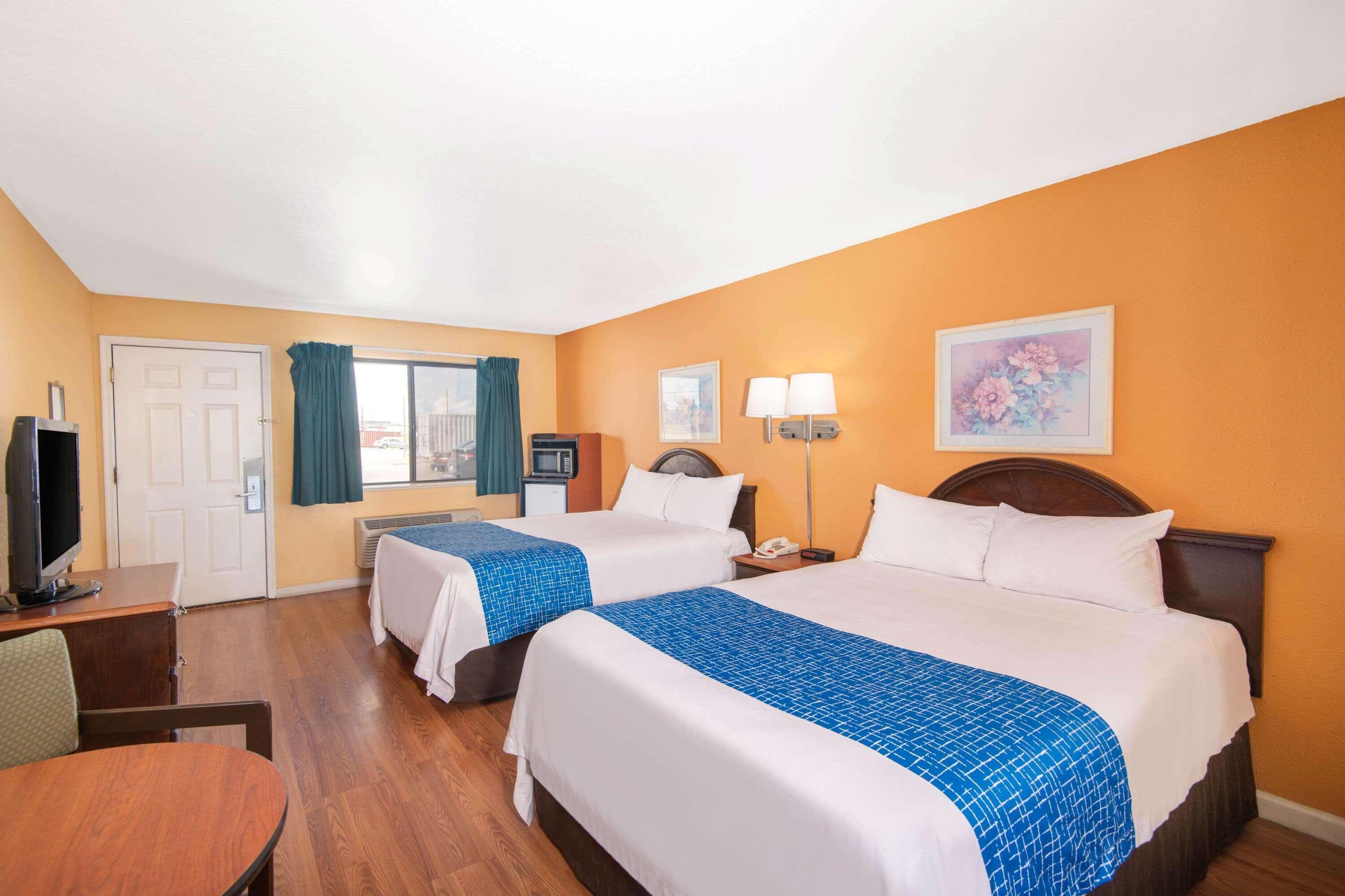 Travelodge By Wyndham Кингман Экстерьер фото