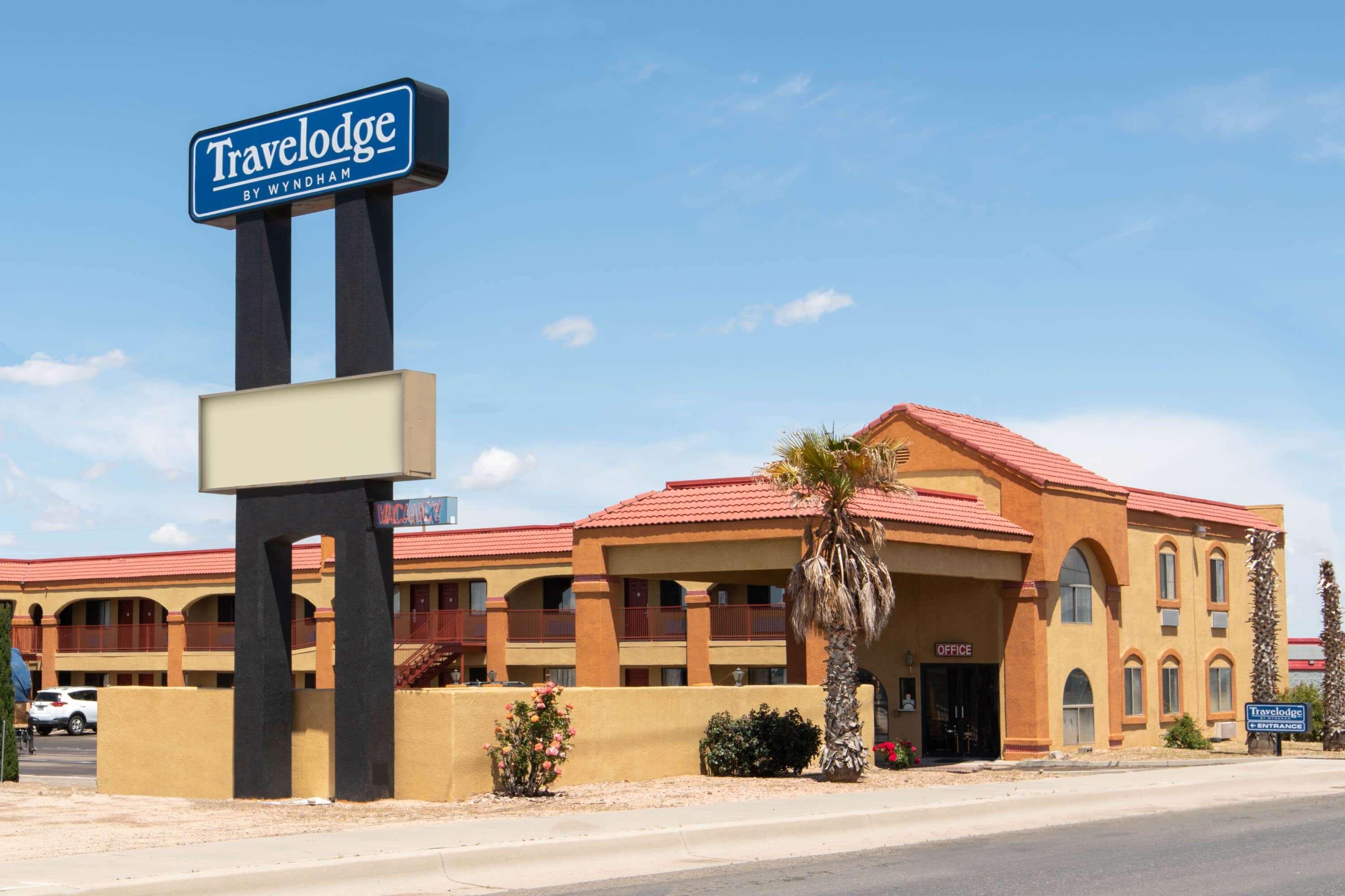 Travelodge By Wyndham Кингман Экстерьер фото