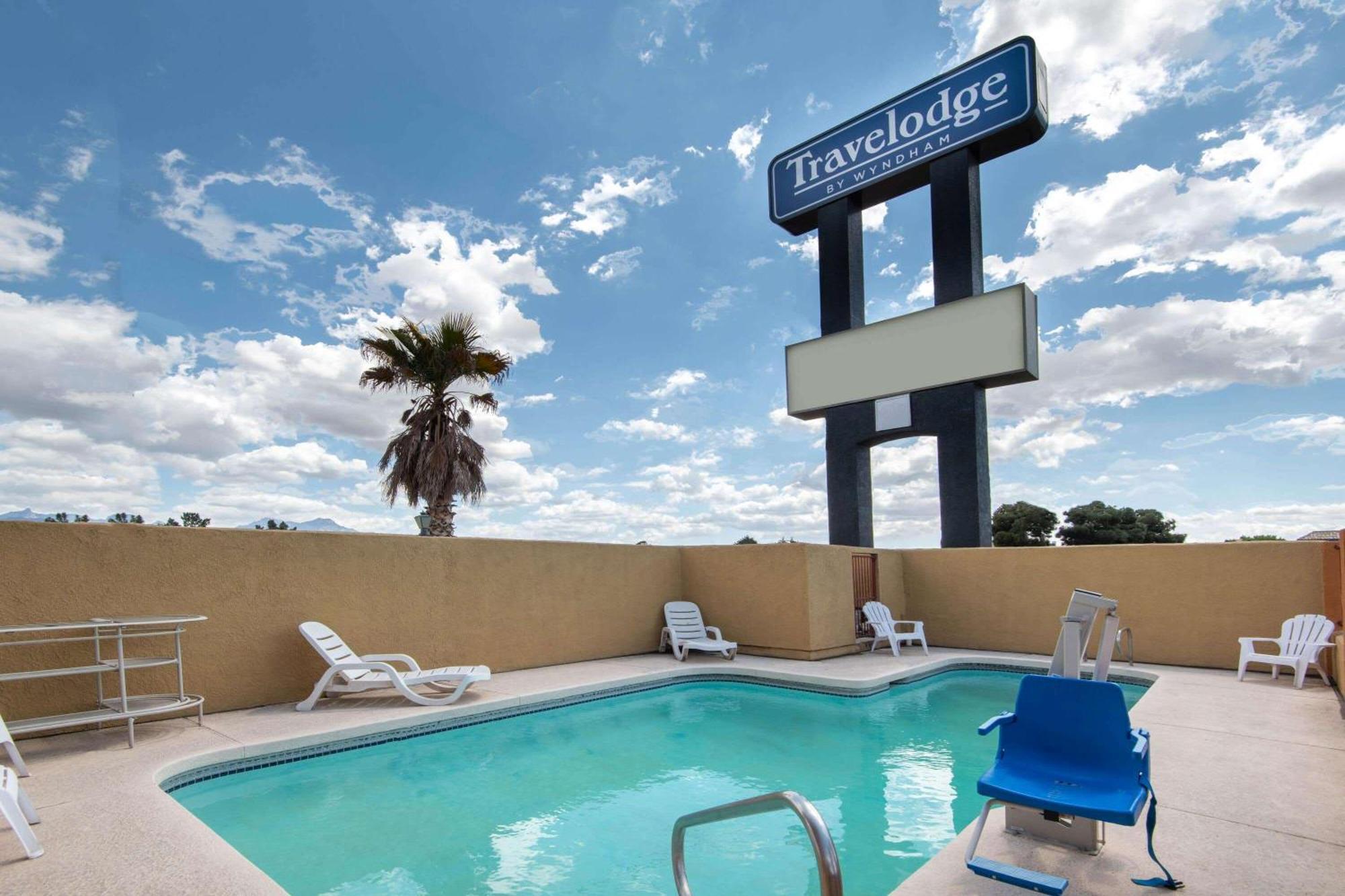 Travelodge By Wyndham Кингман Экстерьер фото